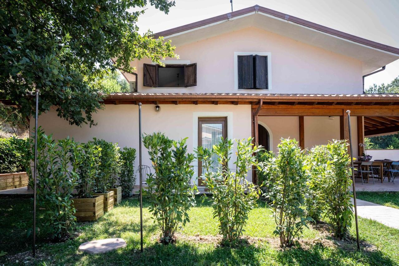 G&B Suite Castelnuovo Di Porto Exterior photo